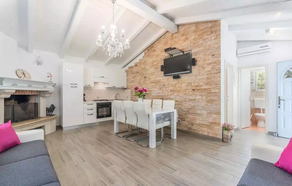 Villa 115m² in Croatia, Rovinj. Priced at 758000€ rent photo-17