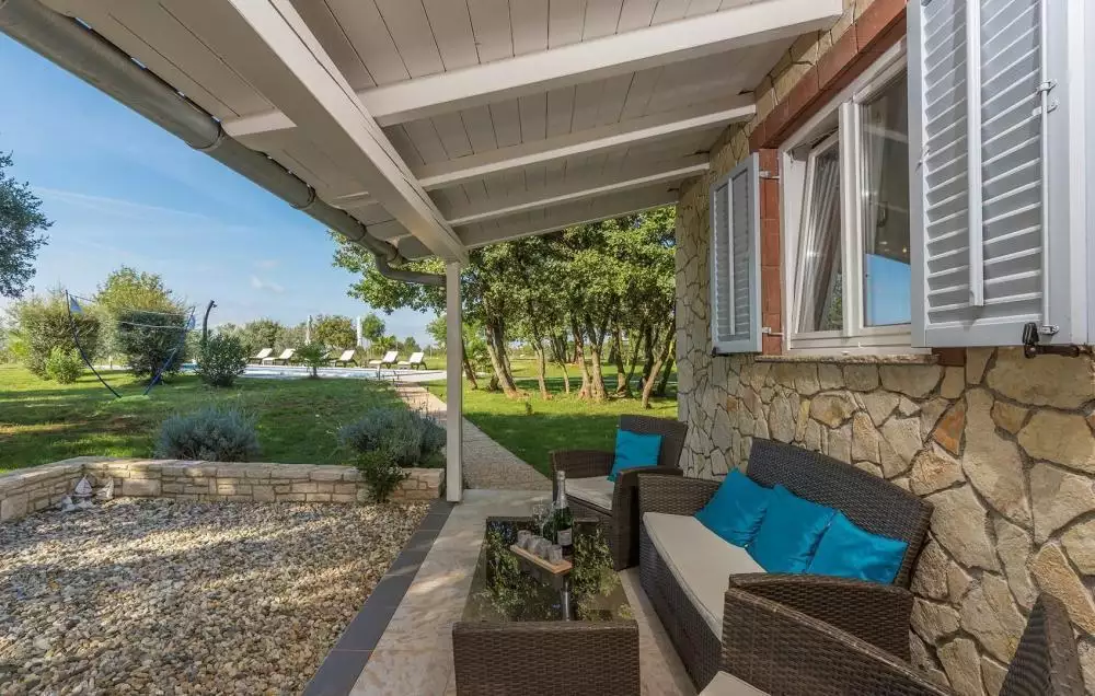 Villa 115m² in Croatia, Rovinj. Priced at 758000€ rent photo-22