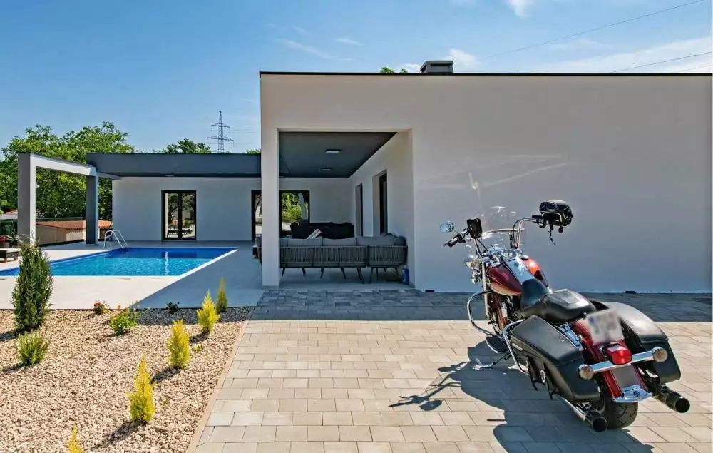 Villa 187m² in Croatia, Labin. Priced at 581000€ rent photo-1