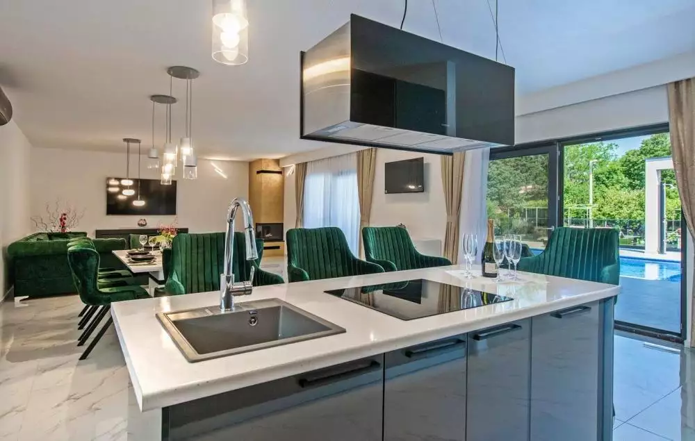 Villa 187m² in Croatia, Labin. Priced at 581000€ rent photo-8