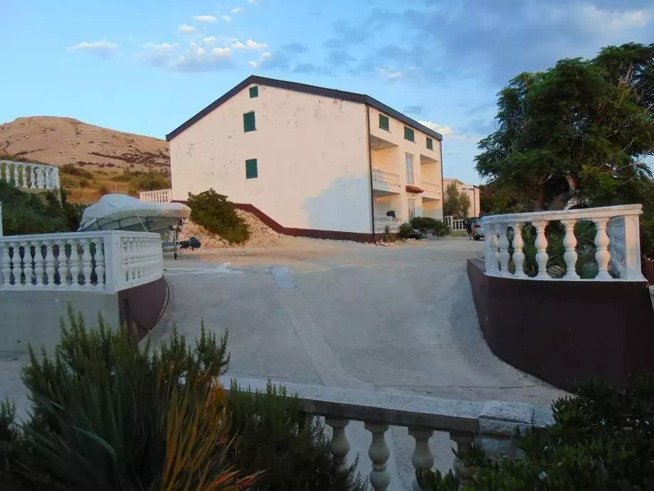 Hotels 405m² in Spain, Lo Pagan. Priced at 571000€ rent photo-3