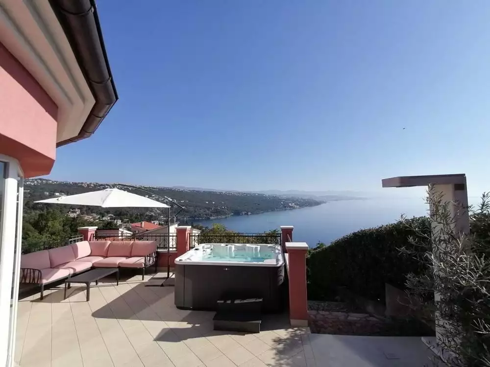 Villa 550m² in Croatia, Opatija. Priced at 4300000€ rent photo-2