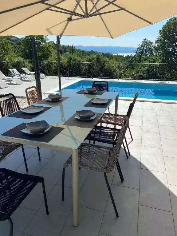 Villa 163m² in Croatia, Opatija. Priced at 1050000€ rent photo-6