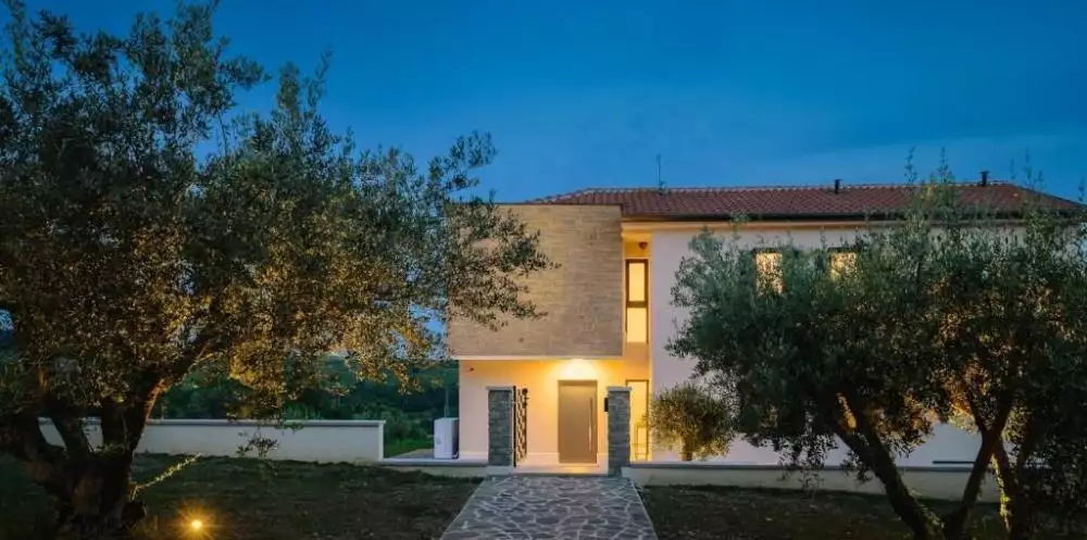 Villa 288m² in Croatia, Buje. Priced at 1200000€ rent photo-6