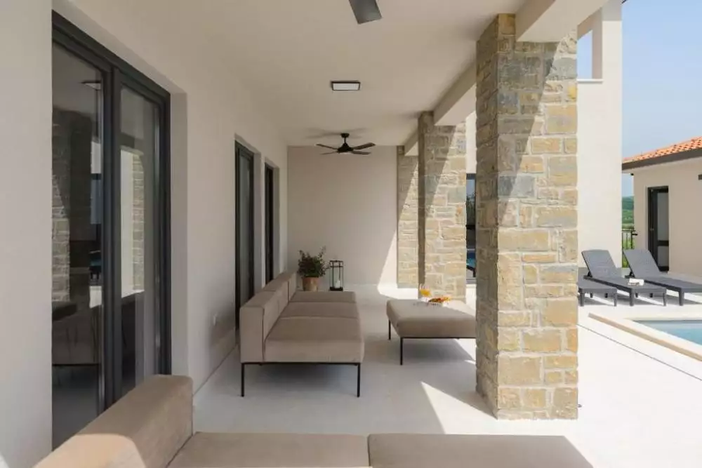 Villa 288m² in Croatia, Buje. Priced at 1200000€ rent photo-9