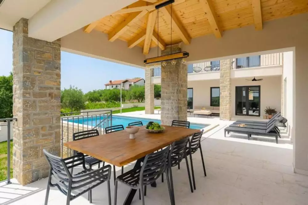 Villa 288m² in Croatia, Buje. Priced at 1200000€ rent photo-14