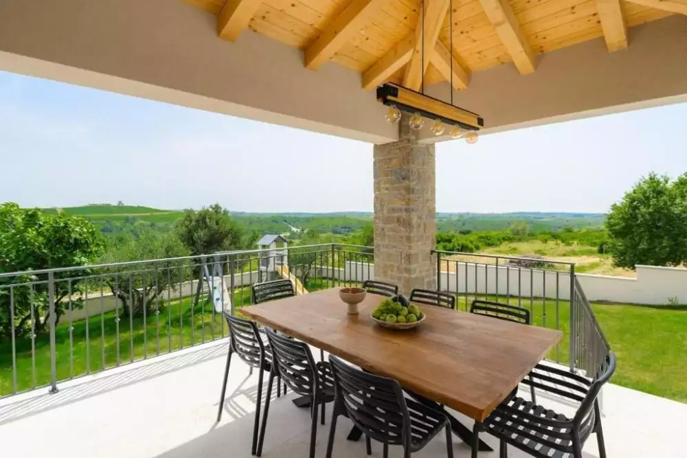 Villa 288m² in Croatia, Buje. Priced at 1200000€ rent photo-15