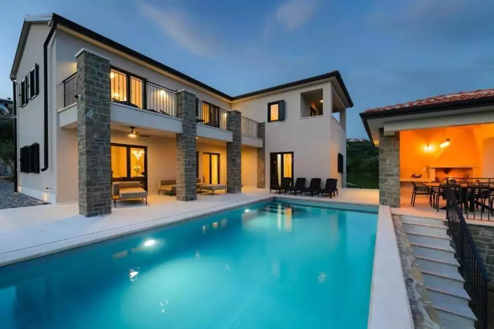 Villa 288m² in Croatia, Buje. Priced at 1200000€ rent photo-25