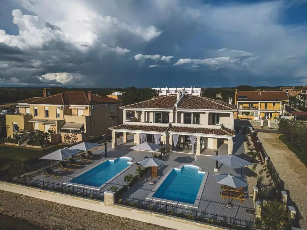 Villa 210m² in Croatia, Umag. Priced at 985000€ rent photo-6