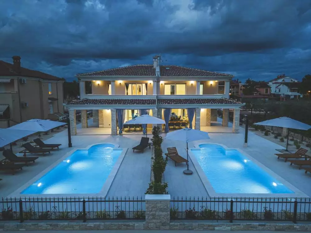 Villa 210m² in Croatia, Umag. Priced at 985000€ rent photo-8