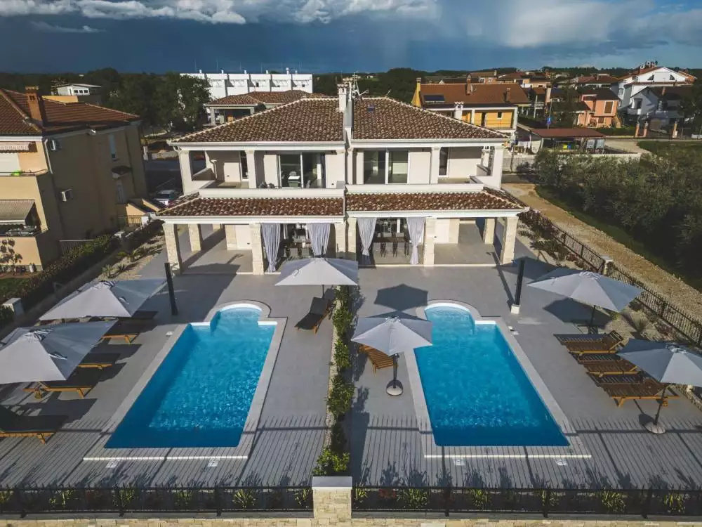 Villa 210m² in Croatia, Umag. Priced at 985000€ rent photo-10