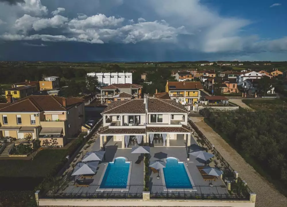 Villa 210m² in Croatia, Umag. Priced at 985000€ rent photo-11