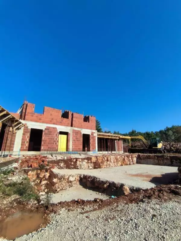 Villa 240m² in Italy, Mutignano. Priced at 1245000€ rent photo-4