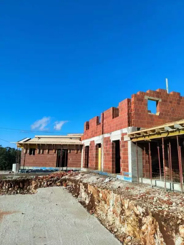Villa 240m² in Italy, Mutignano. Priced at 1245000€ rent photo-5