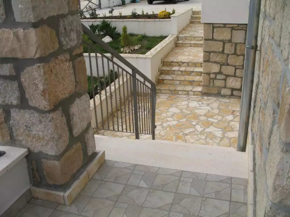 Hotels 429m² in Croatia, Solta. Priced at 885000€ rent photo-10