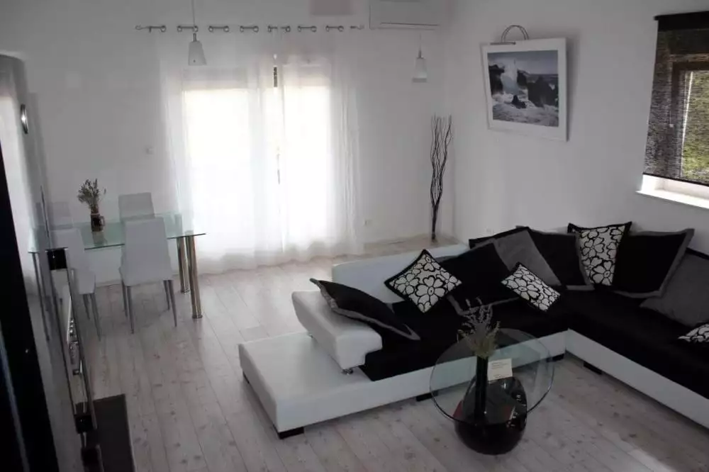 Hotels 429m² in Croatia, Solta. Priced at 885000€ rent photo-11