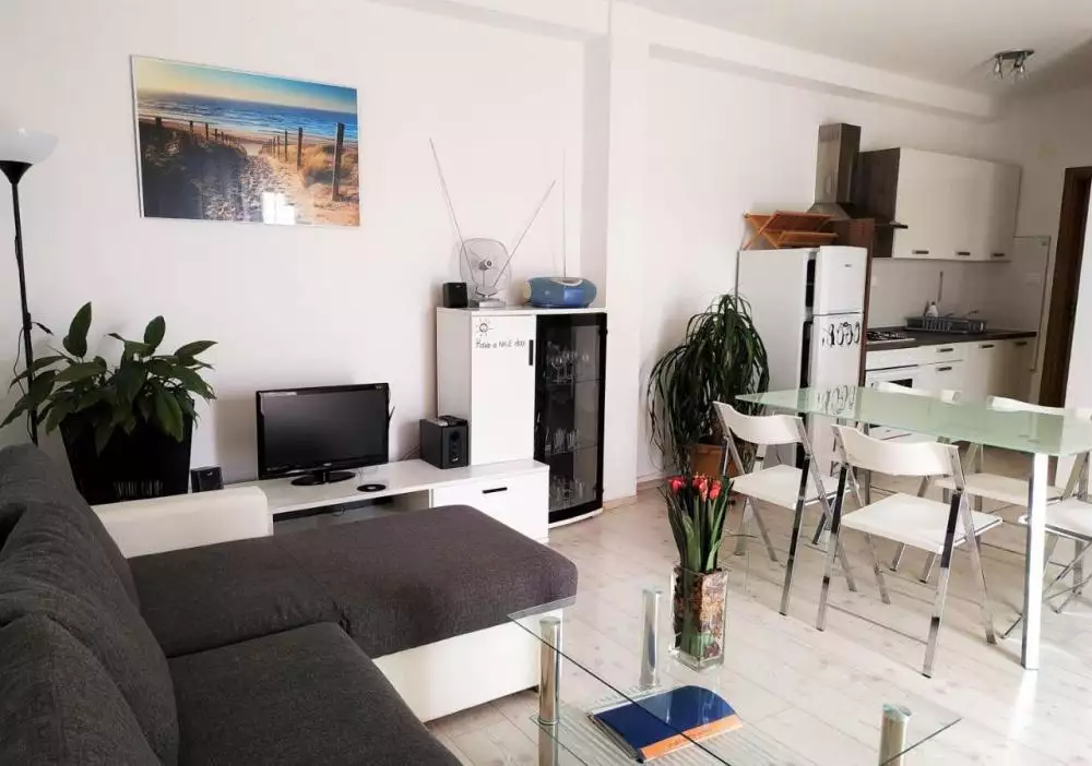 Hotels 429m² in Croatia, Solta. Priced at 885000€ rent photo-17