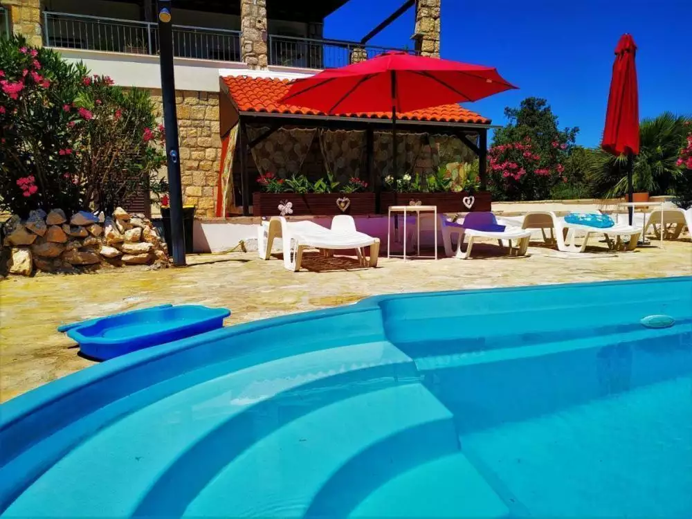 Hotels 429m² in Croatia, Solta. Priced at 885000€ rent photo-19