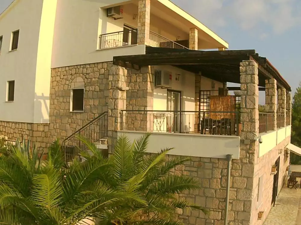 Hotels 429m² in Croatia, Solta. Priced at 885000€ rent photo-23