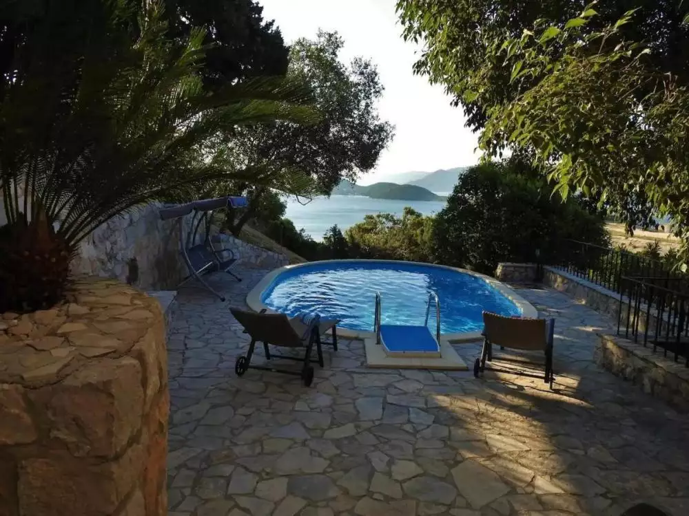 Villa 240m² in Croatia, Klek. Priced at 795000€ rent photo-2