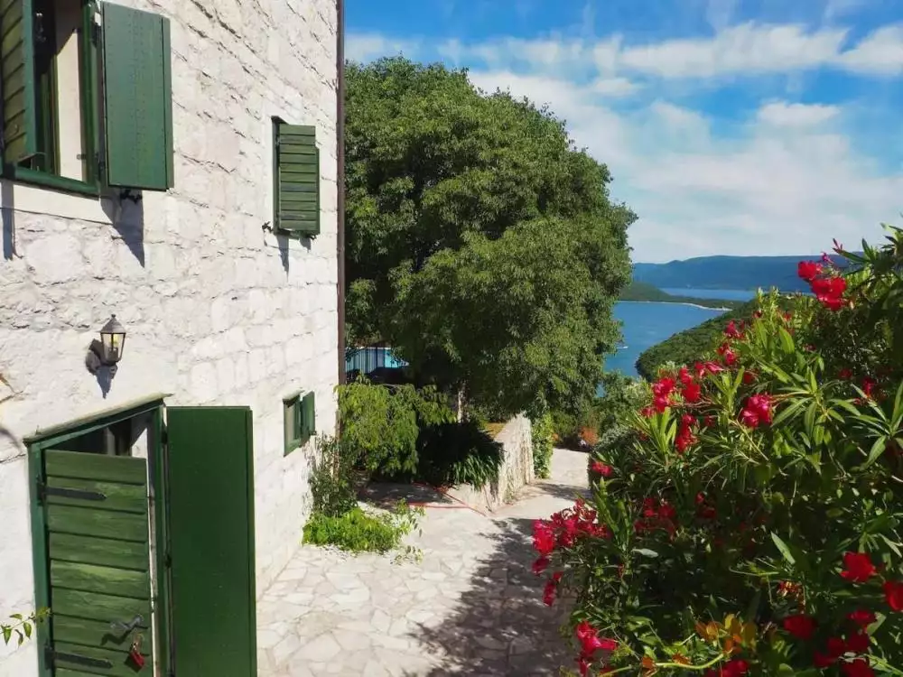 Villa 240m² in Croatia, Klek. Priced at 795000€ rent photo-5