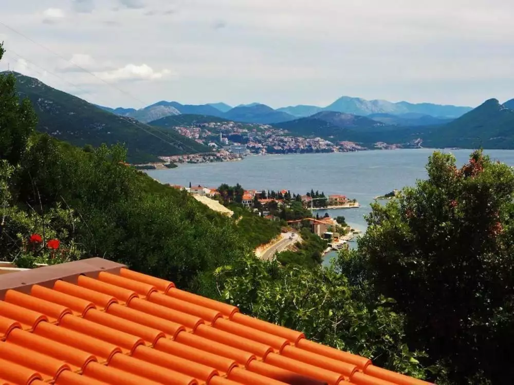 Villa 240m² in Croatia, Klek. Priced at 795000€ rent photo-6