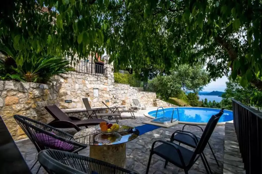 Villa 240m² in Croatia, Klek. Priced at 795000€ rent photo-11