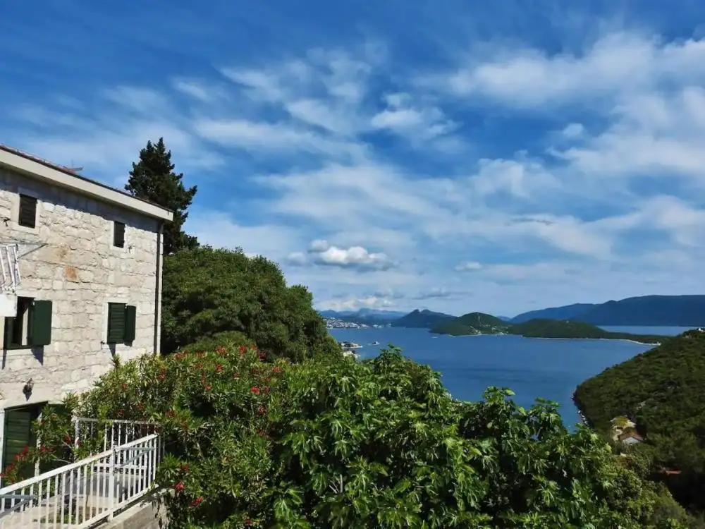 Villa 240m² in Croatia, Klek. Priced at 795000€ rent photo-18