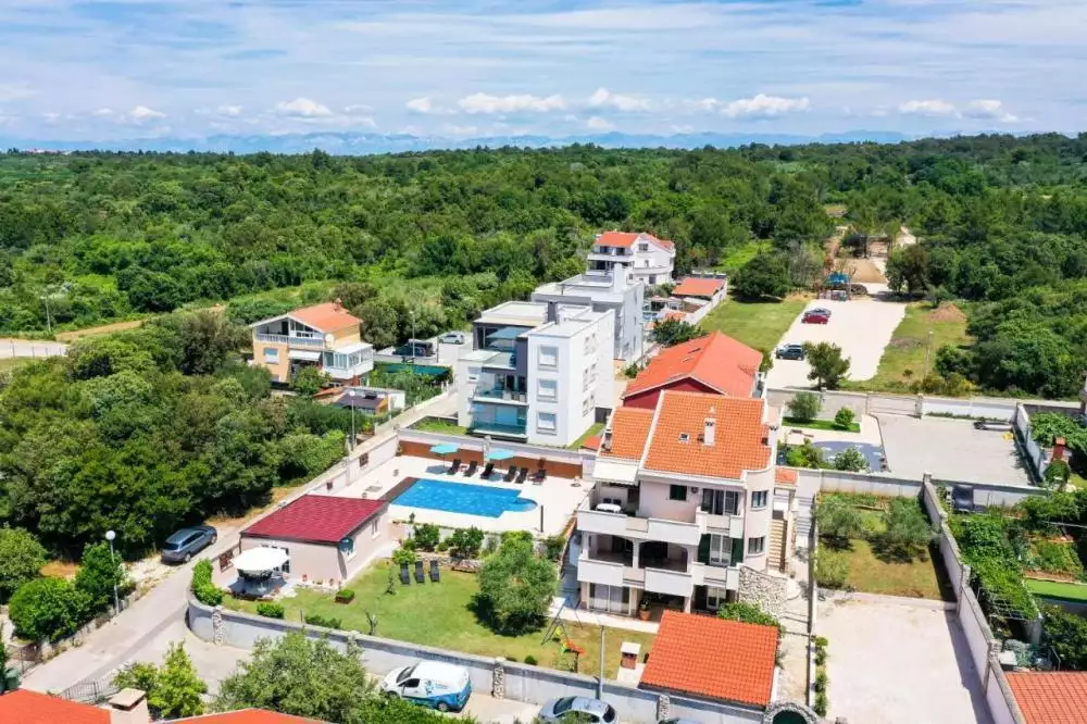 Hotels 600m² in Croatia, Kozino. Priced at 2800000€ rent photo-3