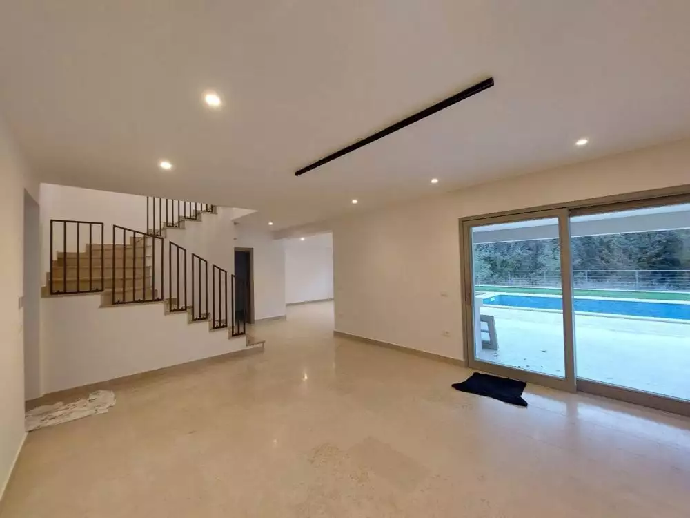 Villa 198m² in Croatia, Barban. Priced at 650000€ rent photo-6