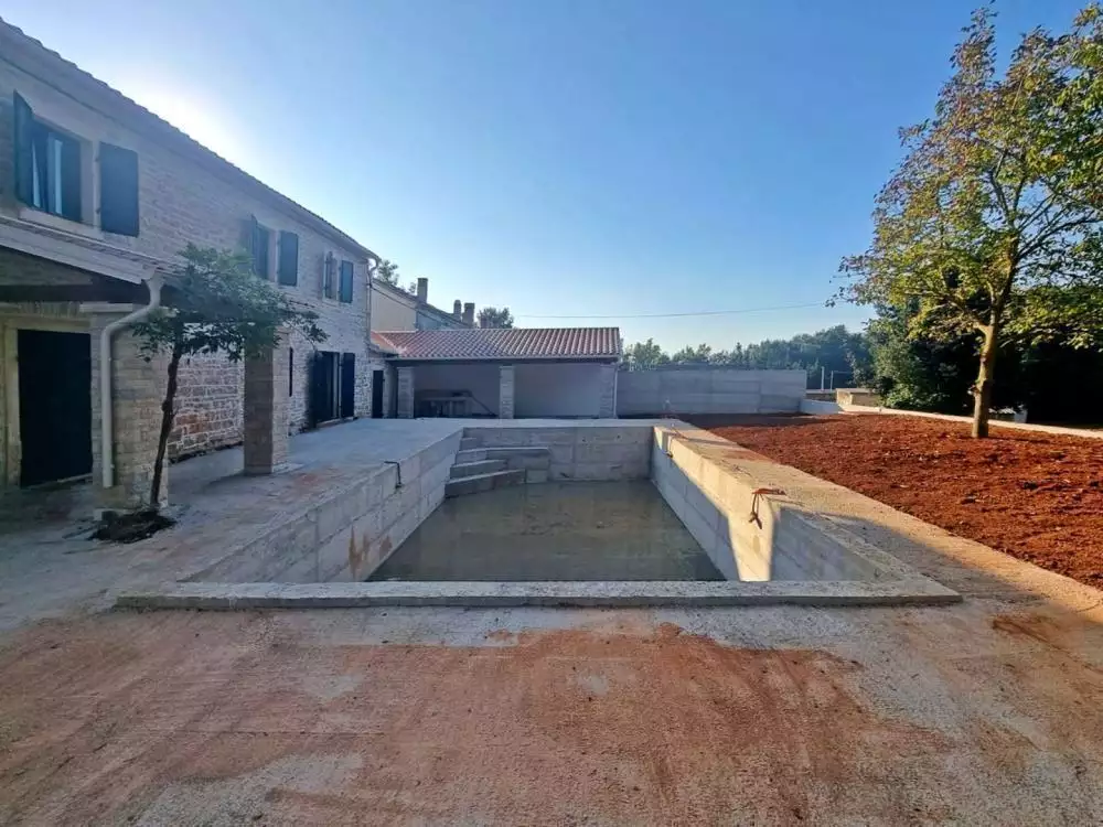 Villa 200m² in Croatia, Barban. Priced at 650000€ rent photo-1