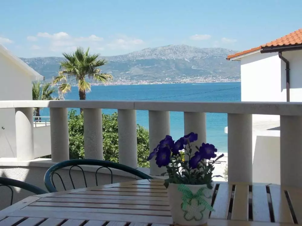 Hotels 253m² in Croatia, Ciovo. Priced at 780000€ rent photo-6