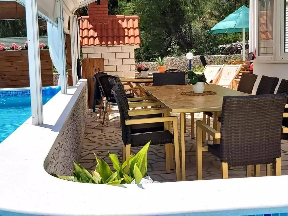 Hotels 253m² in Croatia, Ciovo. Priced at 780000€ rent photo-7