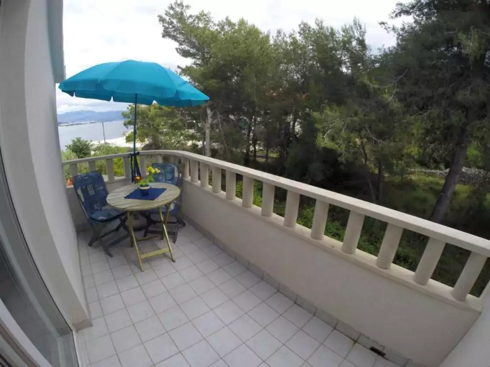 Hotels 253m² in Croatia, Ciovo. Priced at 780000€ rent photo-11