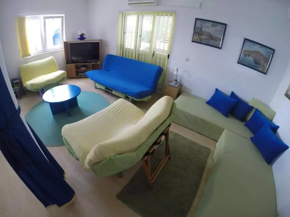Hotels 253m² in Croatia, Ciovo. Priced at 780000€ rent photo-16