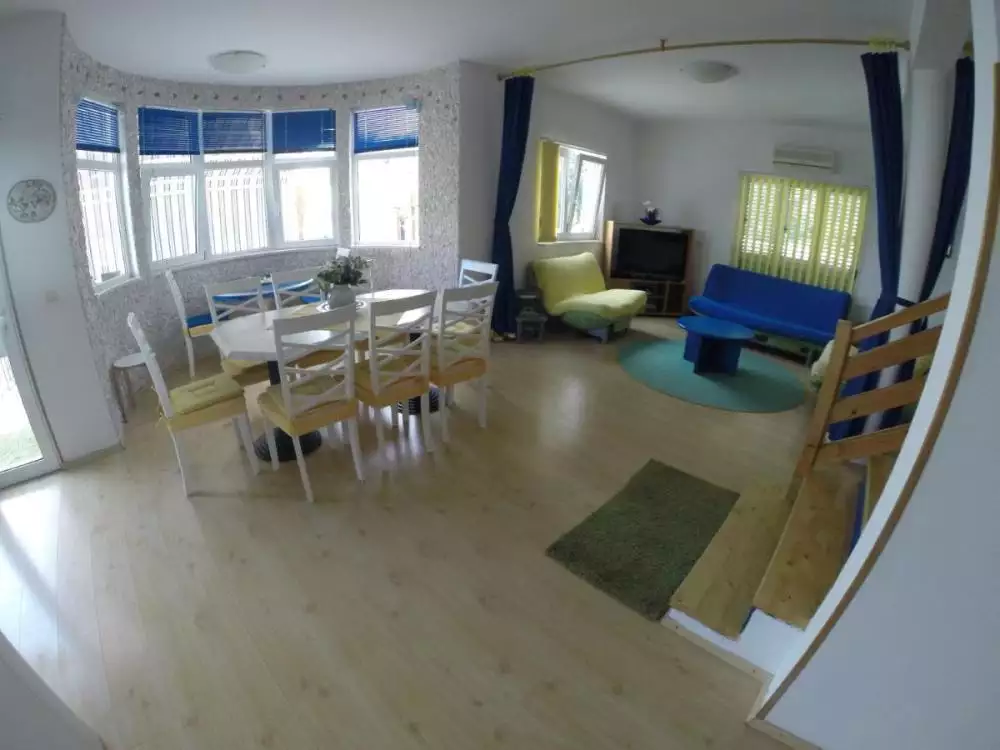 Hotels 253m² in Croatia, Ciovo. Priced at 780000€ rent photo-17
