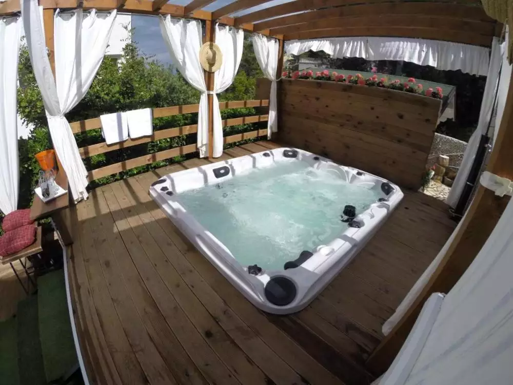 Hotels 253m² in Croatia, Ciovo. Priced at 780000€ rent photo-20