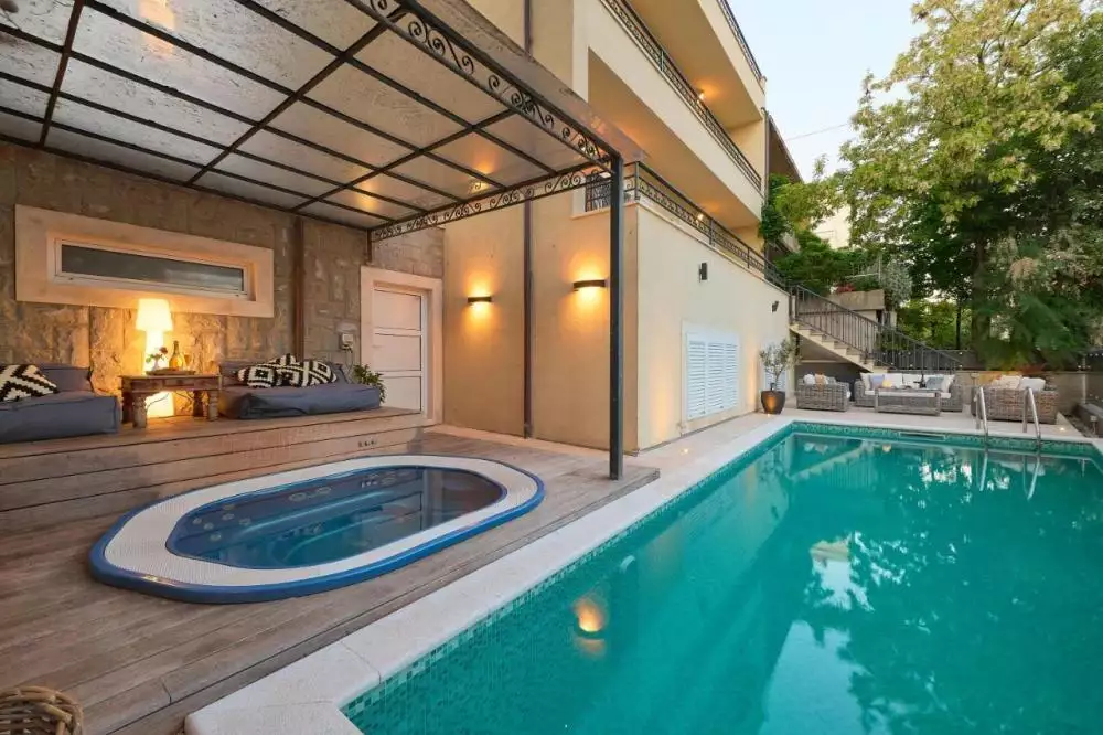 Villa 400m² in Croatia, Split. Priced at 3000000€ rent photo-3
