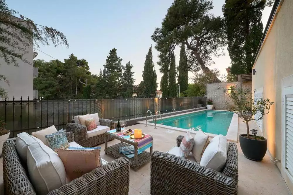 Villa 400m² in Croatia, Split. Priced at 3000000€ rent photo-5