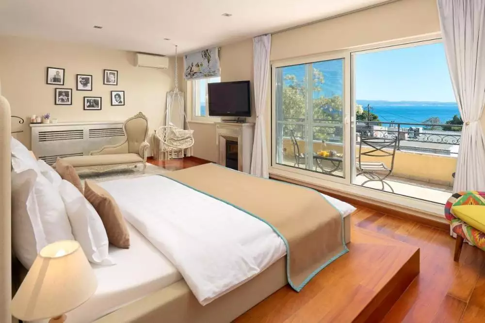 Villa 400m² in Croatia, Split. Priced at 3000000€ rent photo-6