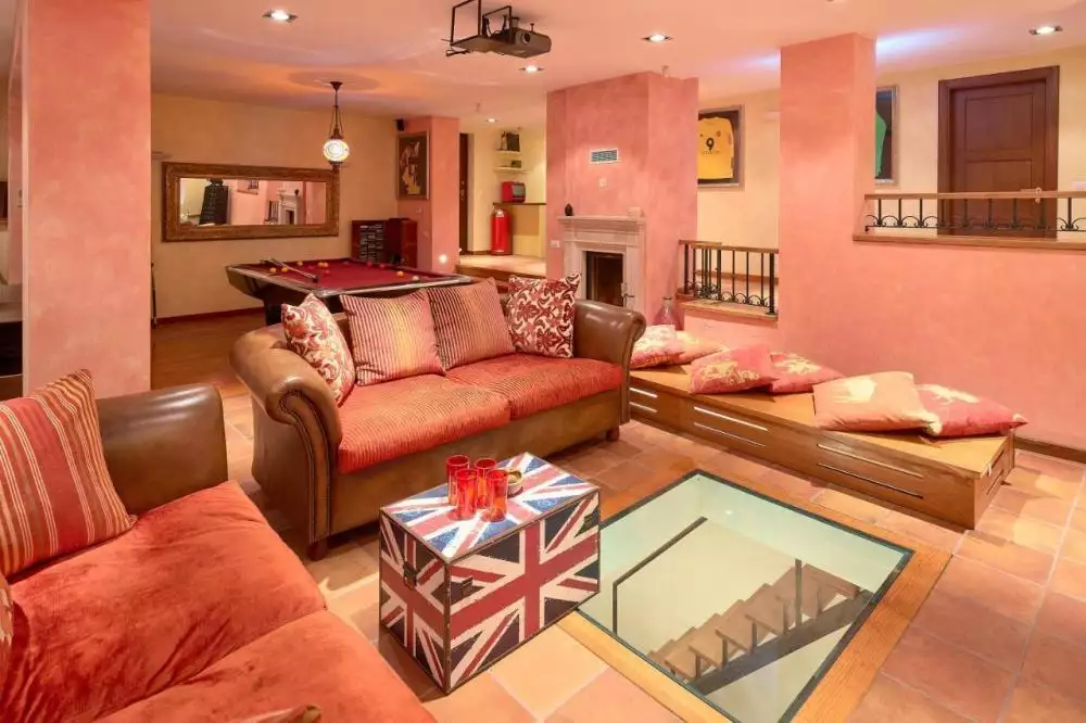 Villa 400m² in Croatia, Split. Priced at 3000000€ rent photo-17
