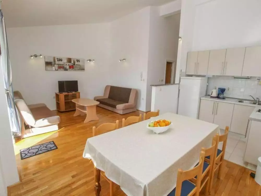 Hotels 411m² in Croatia, Makarska. Priced at 1150000€ rent photo-9