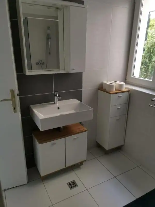 Hotels 429m² in Croatia, Pisak. Priced at 680000€ rent photo-23