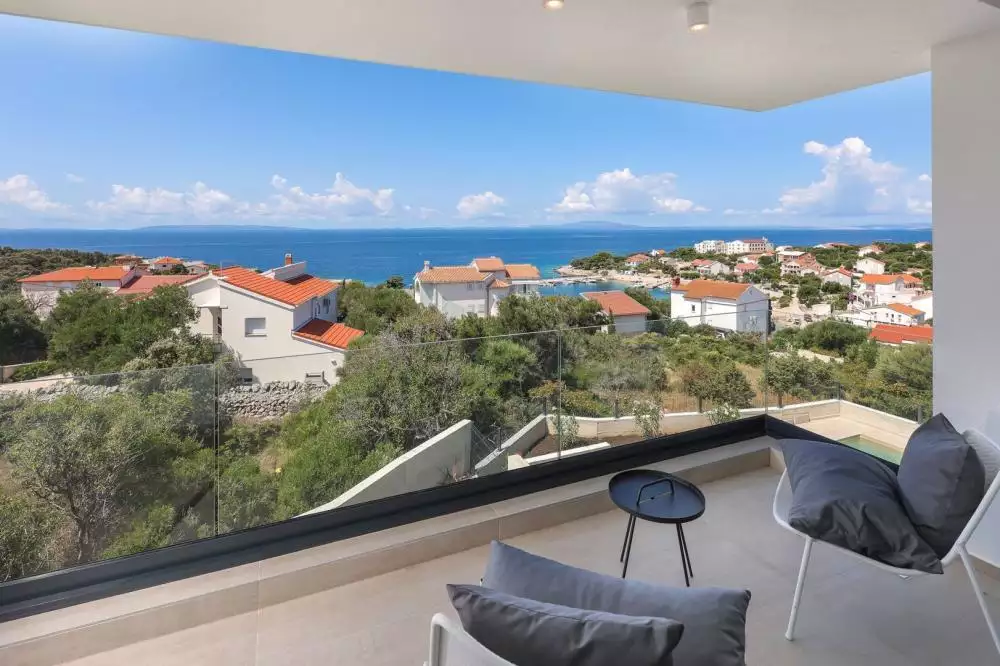 Villa 144m² in Croatia, Novalja. Priced at 750000€ rent photo-1