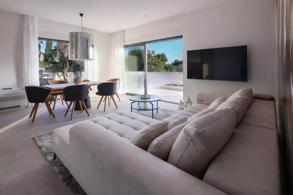 Villa 144m² in Croatia, Novalja. Priced at 750000€ rent photo-9
