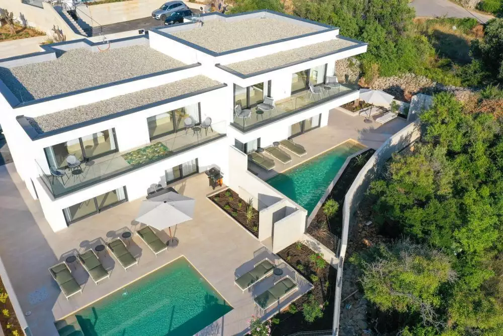Villa 576m² in Croatia, Novalja. Priced at 1500000€ rent photo-2