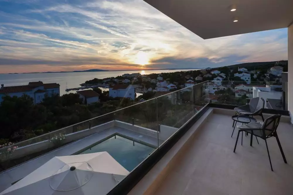 Villa 576m² in Croatia, Novalja. Priced at 1500000€ rent photo-8
