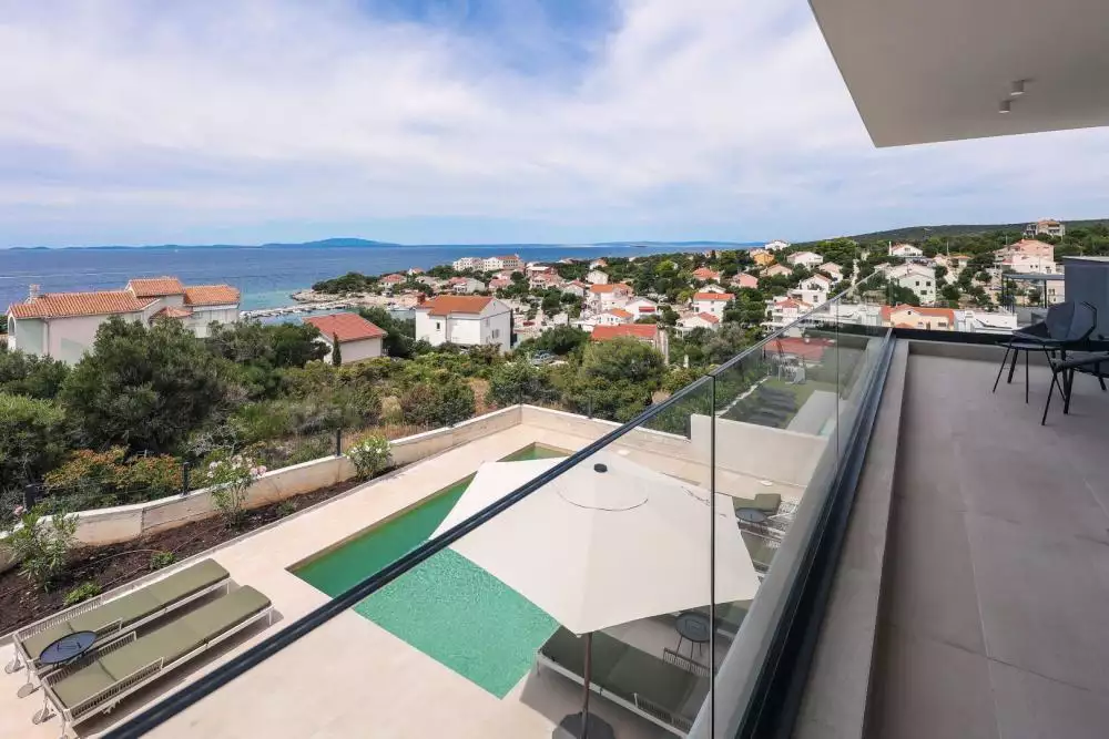 Villa 144m² in Croatia, Novalja. Priced at 750000€ rent photo-6