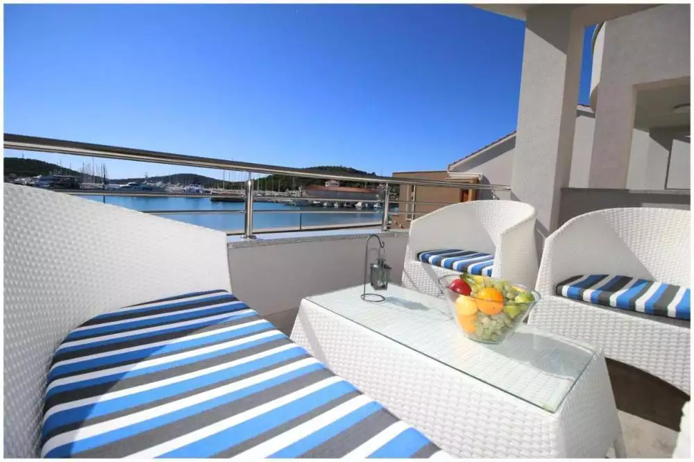 Hotels 310m² in Croatia, Rogoznica. Priced at 1300000€ rent photo-5