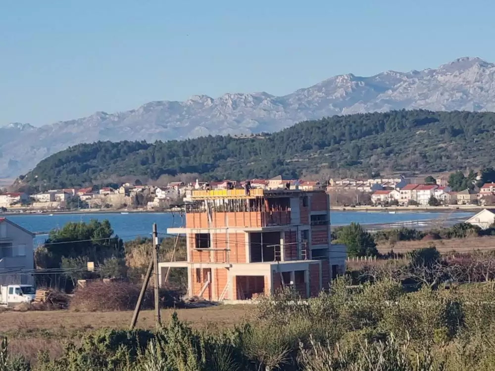 Villa 300m² in Croatia, Zadar. Priced at 600000€ rent photo-15
